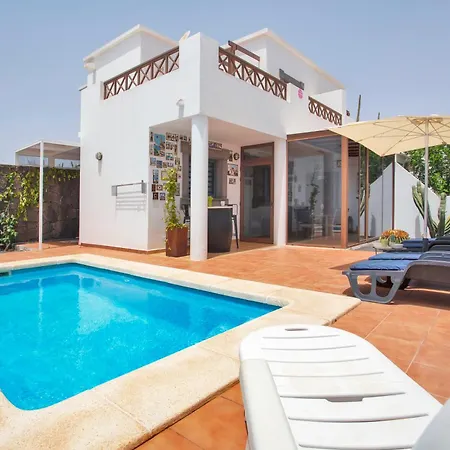 Casa Ernesto Villa Playa Blanca