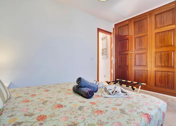 Casa Ernesto Villa *