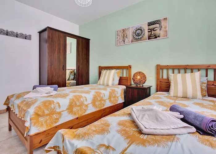 Casa Ernesto Villa *